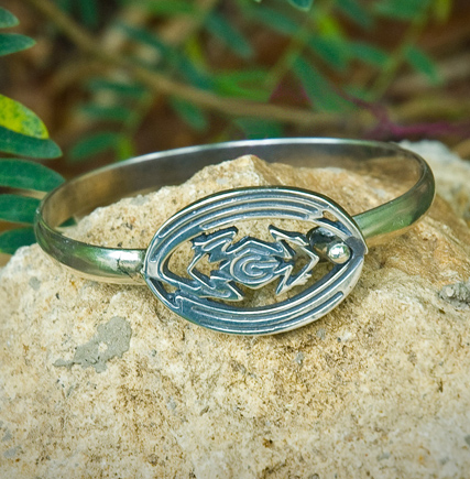 taino labyrint bracelet